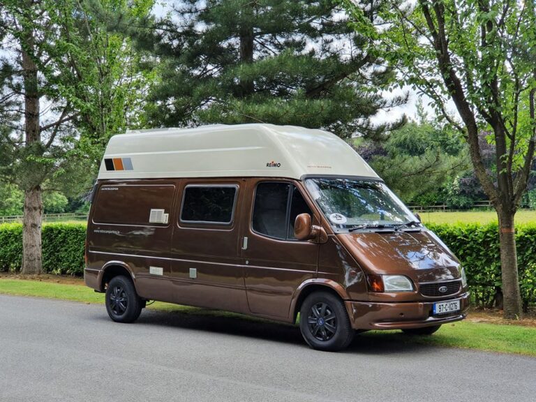 Voyager full side and front exterior