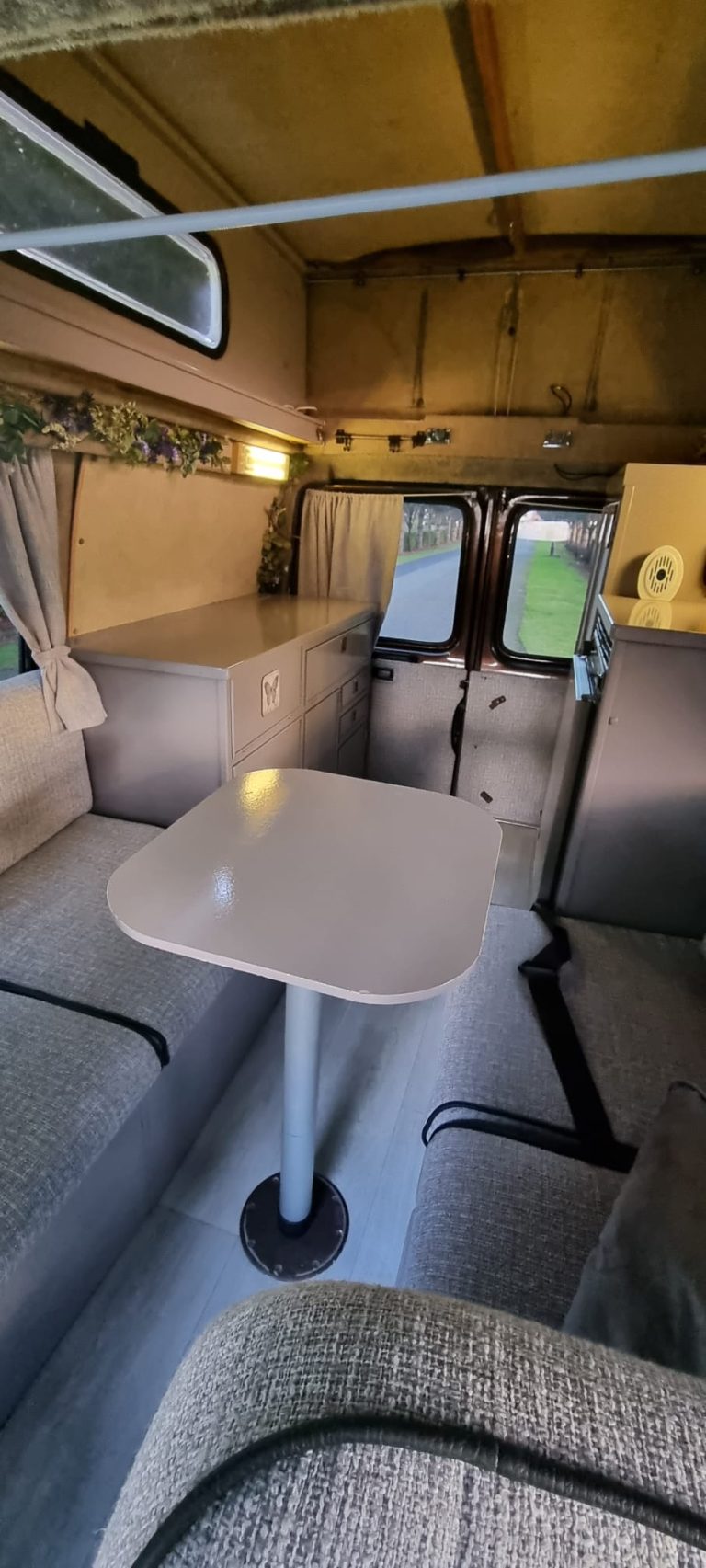 Layla lounge table and bench seating