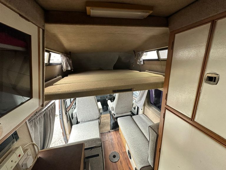Bandit campervan — photograph 14