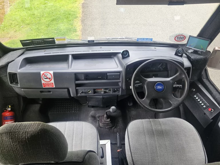 Stella right-hand-drive cab with a manual gear lever